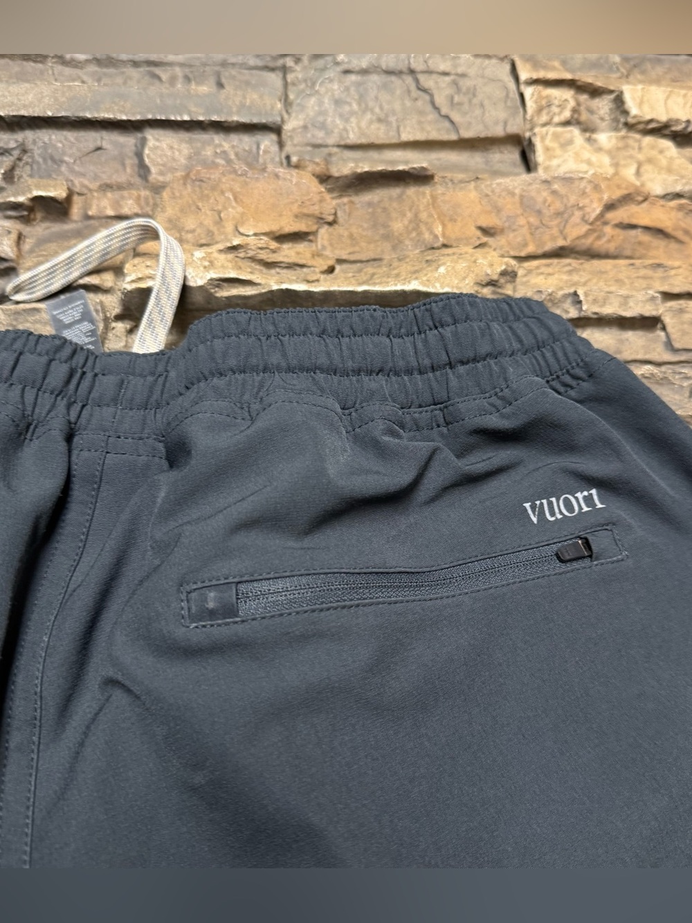 Vuori Transit Technical Joggers Pants Men Medium Elastic Waist V417 31” Inseam - Picture 7 of 10
